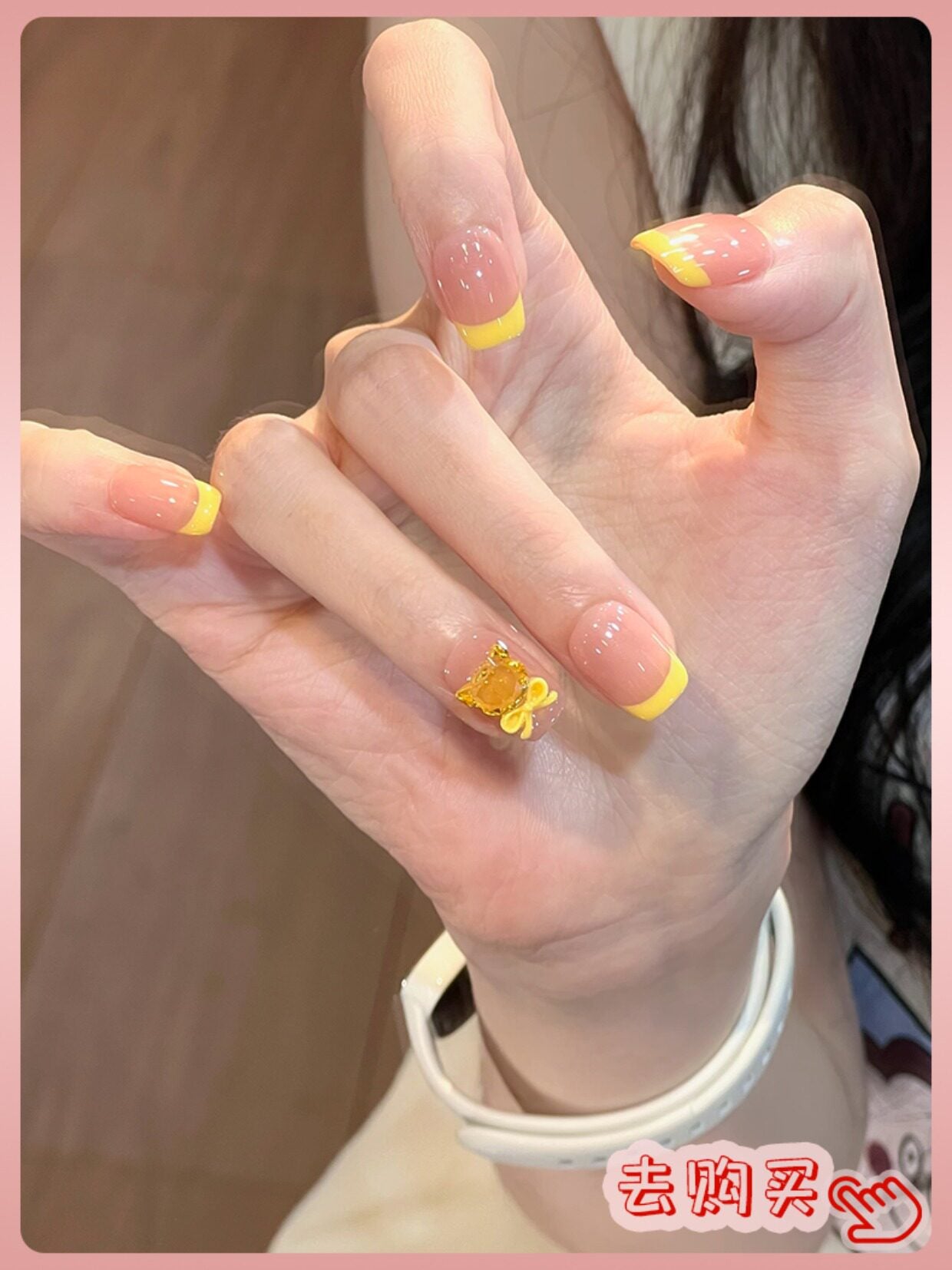 Nail Art: 2026 New Arrival—Luxurious Mid-Length Butterfly Cat-Eye Design, Handcrafted
