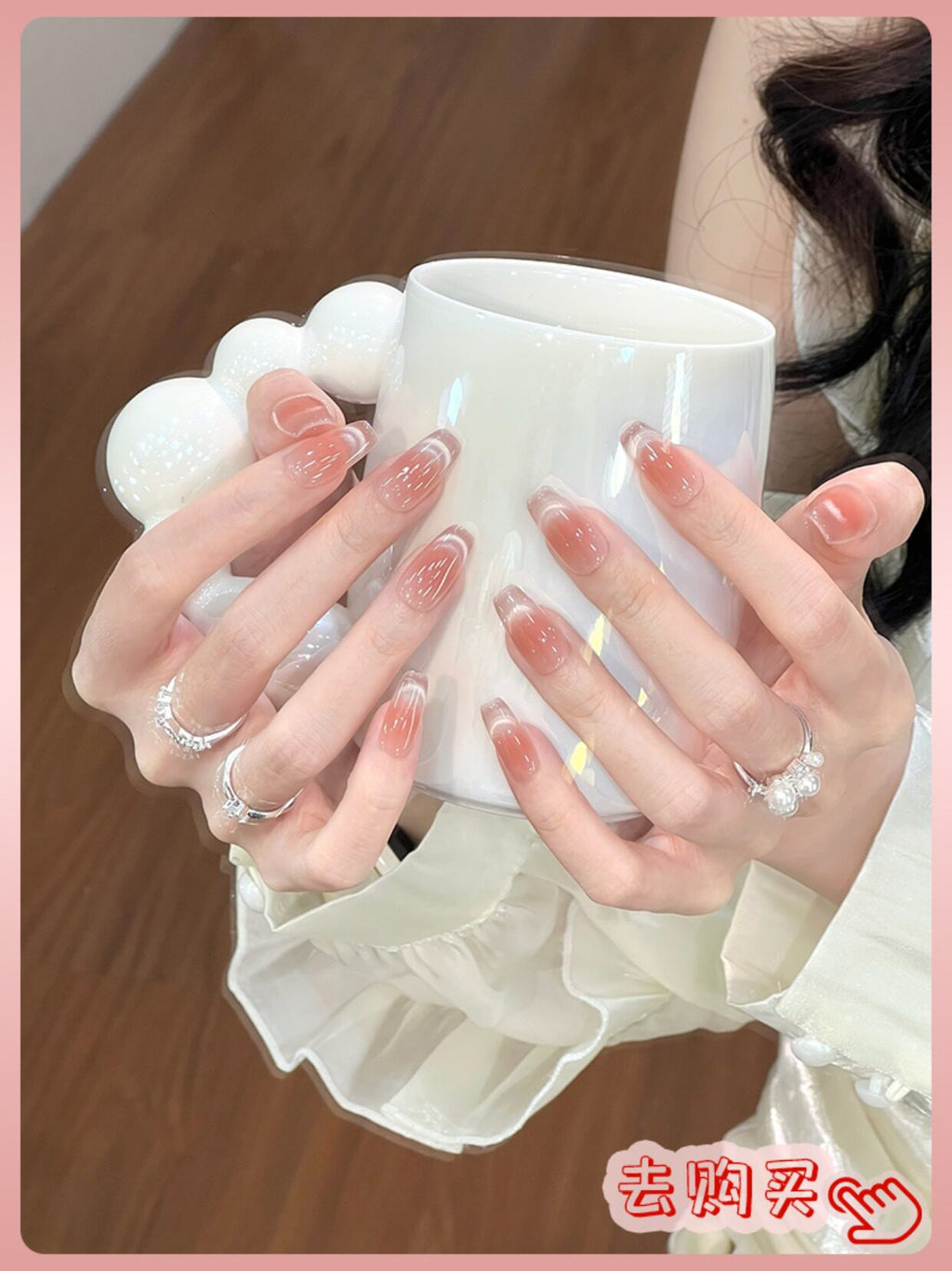 Nail Art: 2026 New Arrival—Luxurious Mid-Length Butterfly Cat-Eye Design, Handcrafted