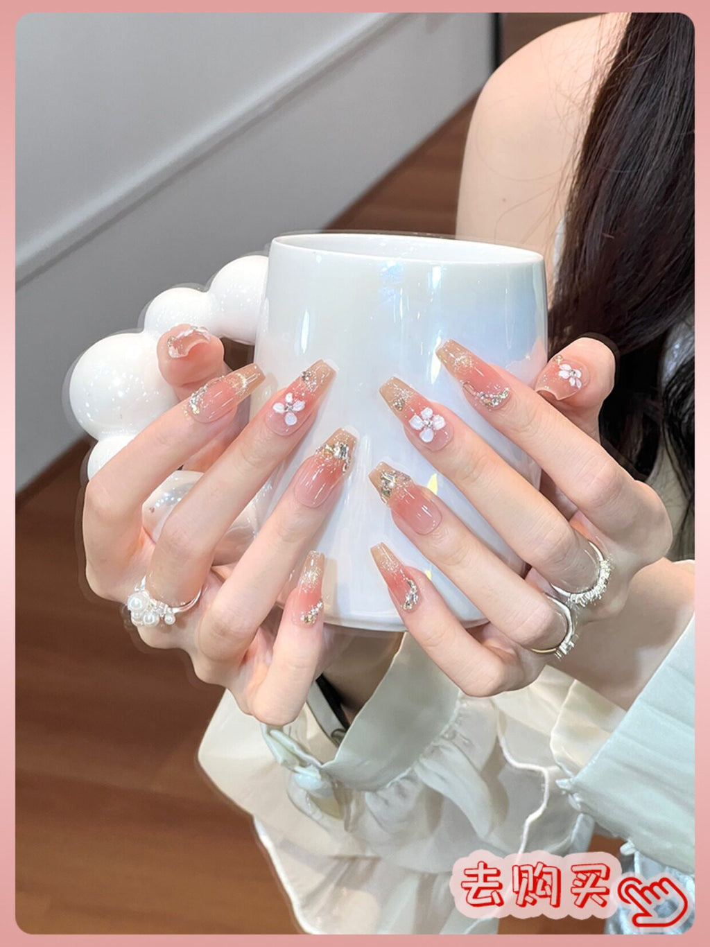 Nail Art: 2026 New Arrival—Luxurious Mid-Length Butterfly Cat-Eye Design, Handcrafted