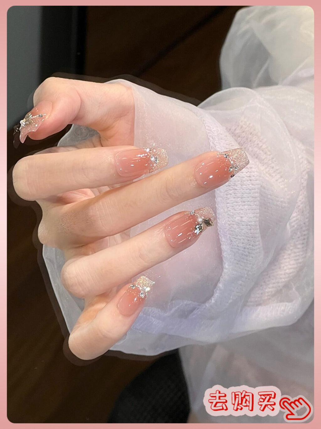 Nail Art: 2026 New Arrival—Luxurious Mid-Length Butterfly Cat-Eye Design, Handcrafted